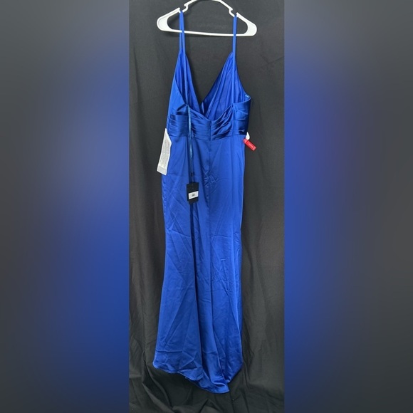 IEENA FOR MAC DUGGAL 26264 NWT Royal Plunging Faux Wrap Sleeveless Evening Gown - Picture 5 of 9